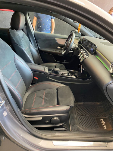 Imagen 8 de 14 de Mercedes Benz A 200 Sport 2020