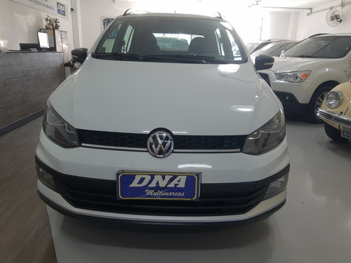 Imagem 3 de 13 de Volkswagen Fox 1.6 Msi Extreme