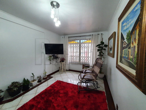 Imagem 5 de 15 de Casa A Venda Com 4 Quartos No Bairro Capoeiras Em Florianopolis - V-82634