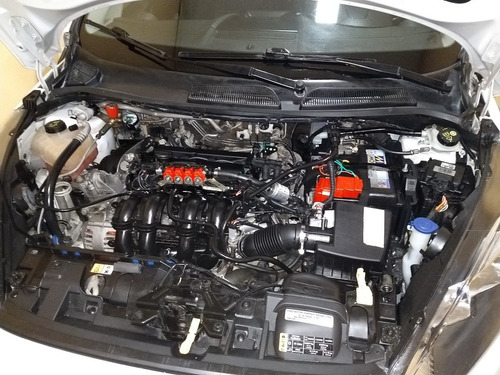 Ford Fiesta Kinetic Design 1.6 Se 120cv 2016