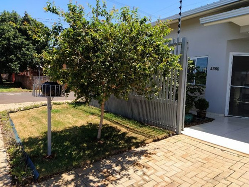 Casa À Venda Na Rua Bartolomeu De Gusmão Centro/jardim Panorama, Panorama, Foz Do Iguaçu - Pr - Liv-12694
