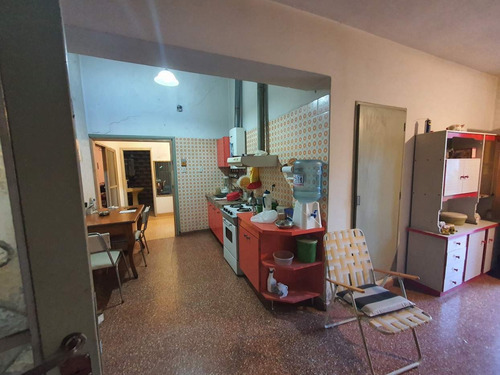 Imagen 4 de 8 de Venta De Casa Con Dpto En Marquez De Sobremonte S/bartolome Jaime Al 500.