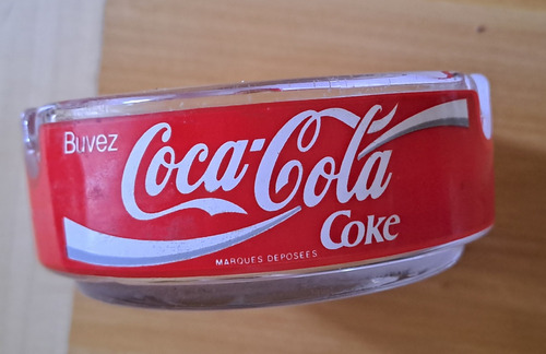 Cenicero De Vidrio Coca Cola , Origen Suizo,( 3 Idiomas)