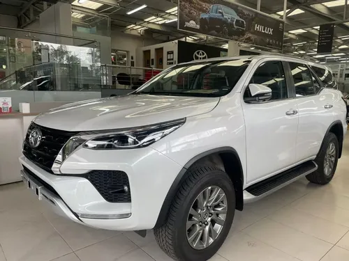 Toyota Fortuner Srv 2.7 Gasolina 4x2