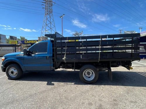 Imagen 8 de 18 de Ford F-350