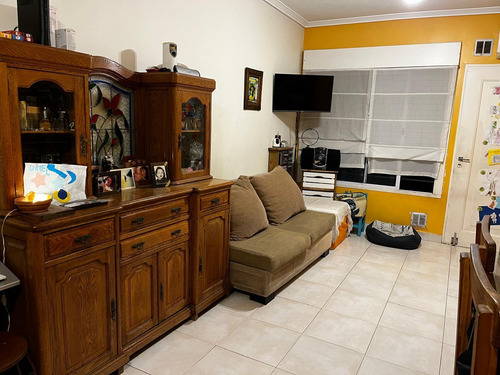 Venta Ph 2 Ambientes Con Patio Planta Baja Monte Castro
