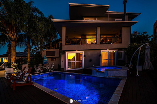 Imagem 2 de 30 de Casa À Venda Alto Padrão Com Uma Das Melhores Vistas De Bombinhas Localizada No Condomínio Panorâmico Em Bombinhas/sc Cód 729 - Sc - Ca0005_boavis