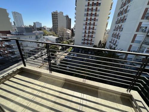 Departamento 2 Ambientes Moderno En Alquiler Con Balcon - Wilde