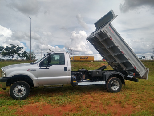 F 4000/16/17 Com Caçamba De 3 M E Ar Condicionado.