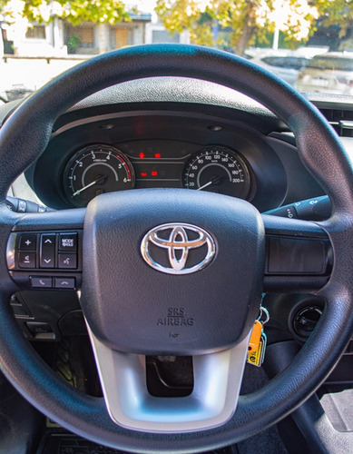 Imagen 17 de 19 de Toyota Hilux Cabina Simple 4x4