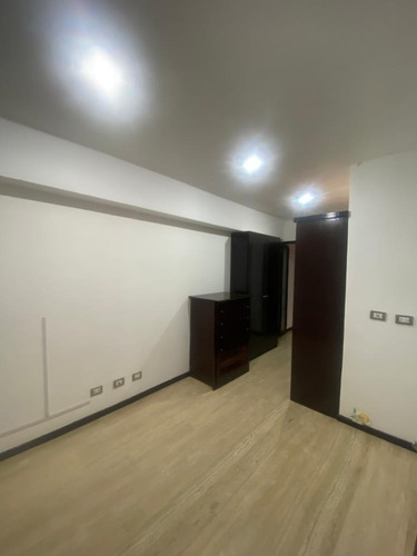 Imagen 8 de 19 de Apartamento En Alquiler.