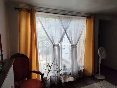 Casa En Venta De 2 Dorm. En Macul