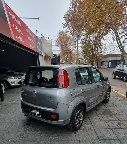 Imagen 12 de 16 de Fiat Uno 2014 1.4 Sporting Pack Seguridad