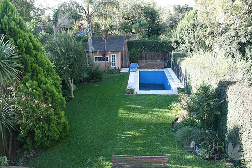 Casa En Venta 2 Amb En Parque Leloir