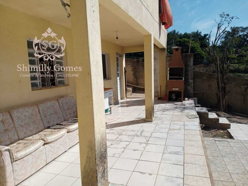 Imagem 8 de 14 de 3.200 M², 04 Dormitórios, Piscina E Corrego Nos Fundos !!
