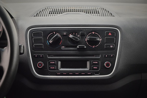 Imagen 12 de 15 de Volkswagen Up Take 1.0 2017