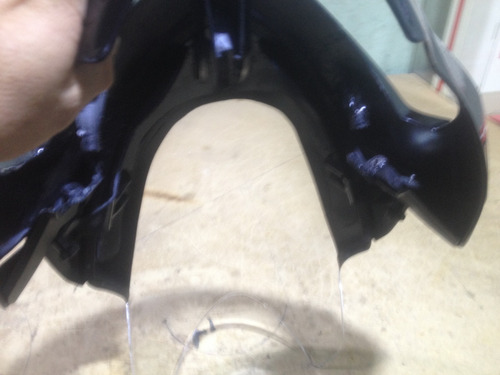 Imagen 5 de 10 de Visera Moto Benelli Con Su Base Lista Instalar Fabricantes