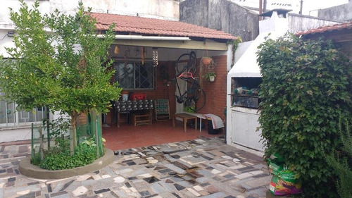 Venta Casa 3 Amb 188 M2 Patio Terraza Remedios De Escalada Lanus