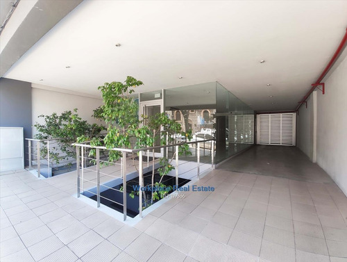 Imagen 4 de 22 de Edificio De Oficinas Exclusivo - P. Rodó - Venta Con Renta