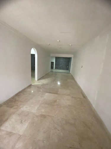 En Venta Casa En La Urb. Portal Del Valle