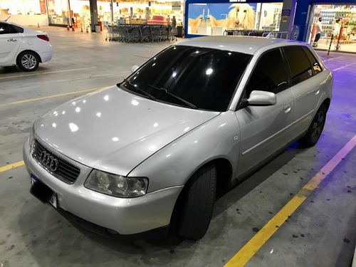 Imagem 1 de 5 de Audi A3 2004 1.8 Turbo Aut. 5p 150 Hp