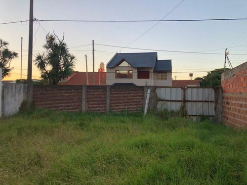 Imagen 2 de 7 de Lote En Barrio Residencial