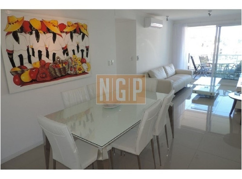 Brava, Edificio Con Piscina-ref:11581