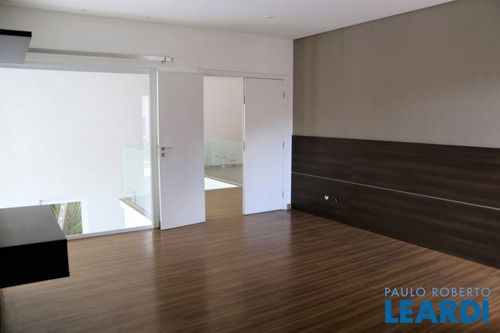 Imagem 14 de 15 de Casa Em Condomínio - Arujazinho 1, 2, 3 - Sp - 387162