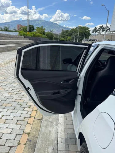 Chevrolet Onix 1.0T Rs Mt