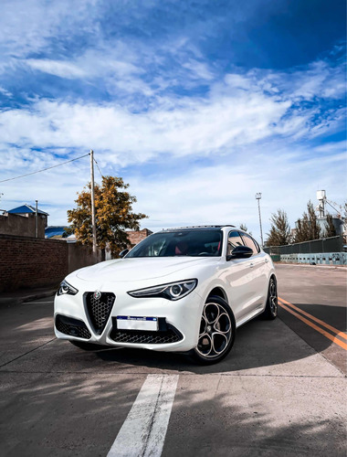 Alfa Romeo Stelvio 2.0 280cv At Q4 Veloce