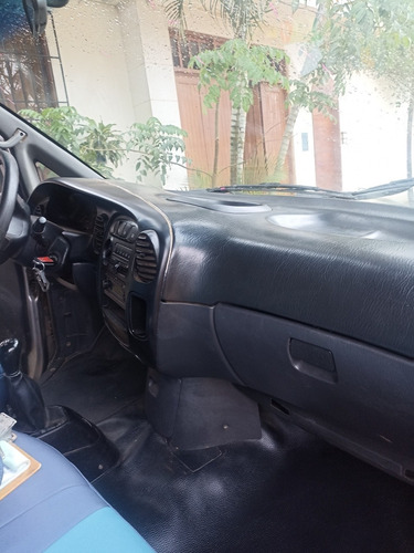 Imagen 17 de 25 de Jac Refine M1 2.8 Diésel Minivan