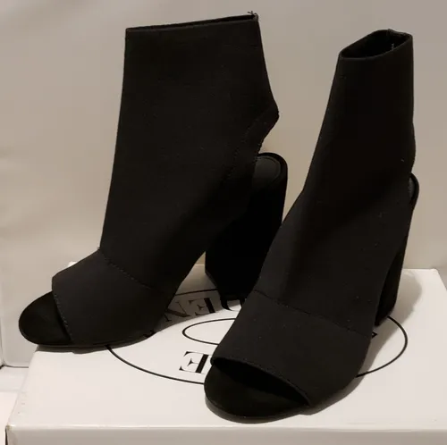 Steve madden ferris bootie hotsell