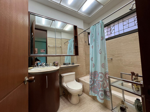 Imagen 17 de 23 de Se Vende Pb 420m2 4h+2s/5b+s/7p/altamira/5789