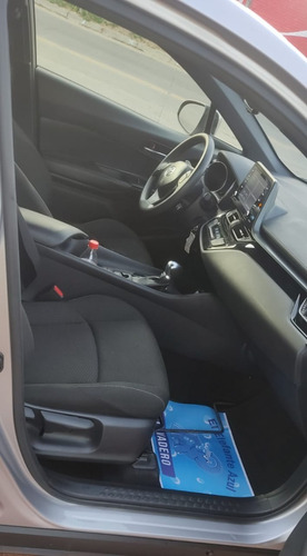 Imagen 2 de 4 de Tel 73976078 Vendo Toyota Chr Año 2019 28.700 Dolares Charl