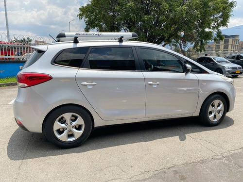 Imagen 11 de 25 de Kia Carens Suv Ex 2016