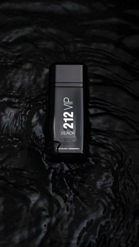 Perfume 212 Vip Black Masculino 100Ml Carolina Herrera