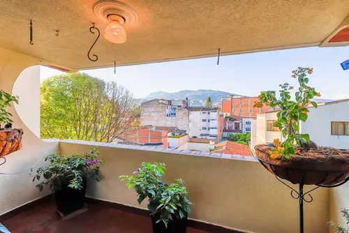 Apartamento En Venta En Laureles. Cod V501220