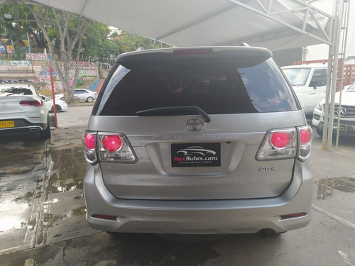 Imagen 4 de 15 de Toyota Fortuner 2015 2.7l At 2700cc 4x2