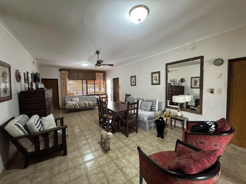 Vendo Casa 2 Dorm. Zona Sur. B. Iponá, Cordoba. Apta Crédito