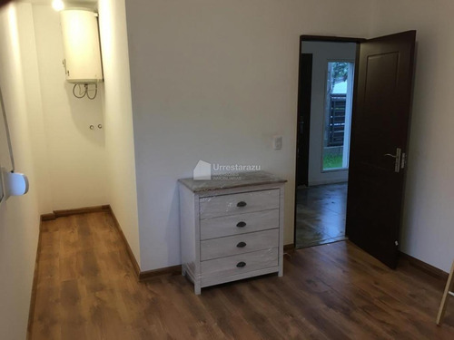 Venta Casa Un Dormitorio A 5 Minutos Parque Miramar