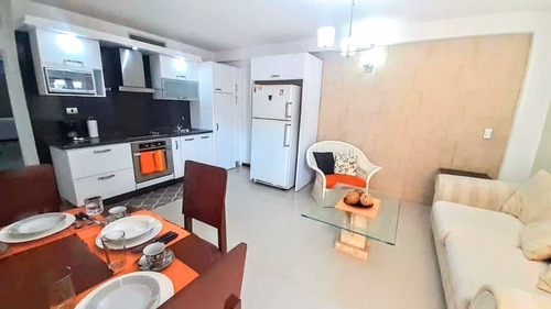 Imagen 5 de 13 de Alquiler Vacacional En Lecheria Amoblado Y Equipado, Angela Suarez, 04248085453