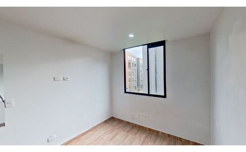 Apartamento En Venta,madrid, Conjunto Aranjuez