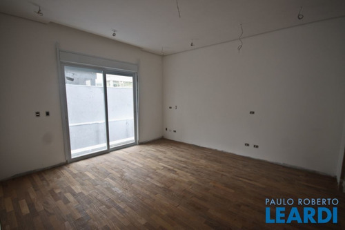 Casa Em Condomínio - Alphaville - Sp - 560031