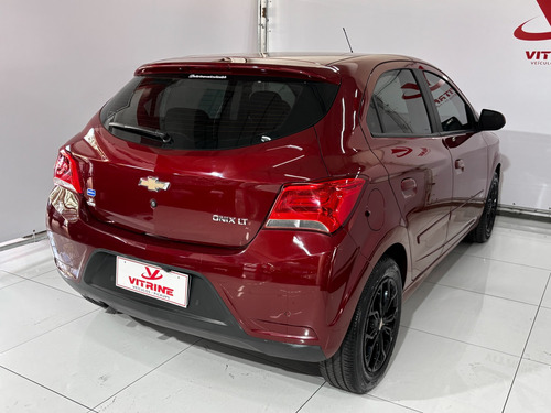 Chevrolet Onix 1.4 MPFI LT 8V FLEX 4P AUTOMÁTICO