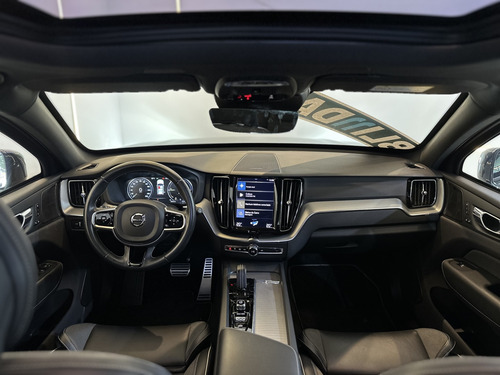 Volvo XC60 2.0 T8 HYBRID R-DESIGN AWD GEARTRONIC