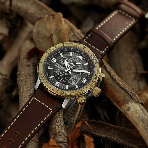 Promaster Skyhawk A-t Gray Dial Jy8084-09h Color de la correa Café Color del bisel Plata Color del fondo Negro