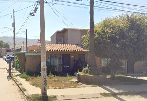 Sk01-casa En Remate Bancario En Cond. Redes, Fracc. Paseo Pasifico, Portico Del Mar, Ensenada, Bc. (65% Debajo De Su Valor Comercial)