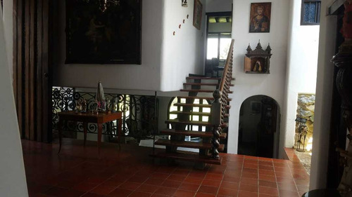 Imagen 3 de 13 de Vendo Casa 500m2 4h+s/4b+s/3p Lomas De Chuao 9941