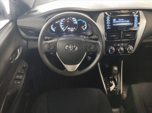 Imagem 12 de 14 de Yaris 1.3 16v Flex Xl Multidrive
