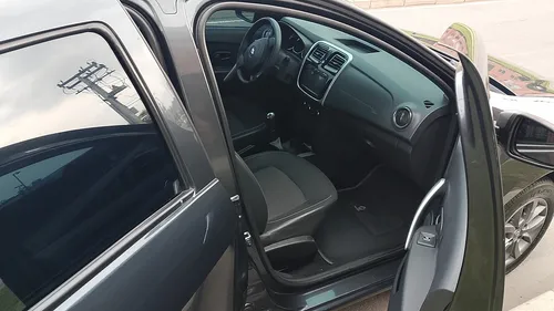 Renault Logan 1.6 Expression